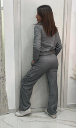 Tuta felpata con tasche laterali