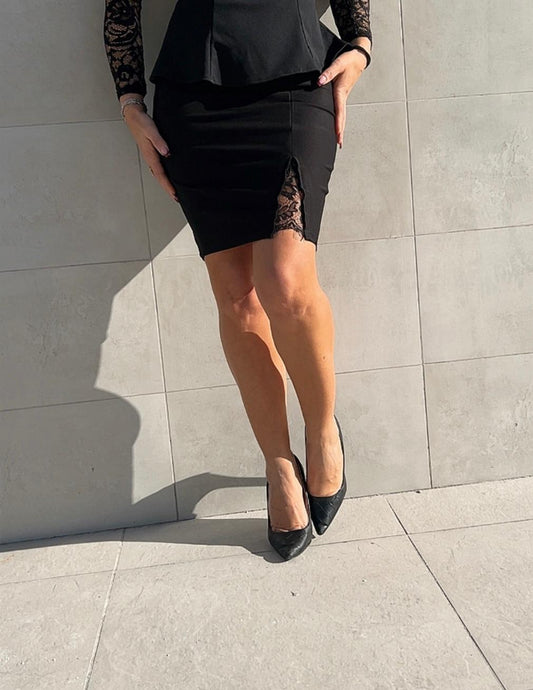 Gonna tubino con dettaglio in pizzo