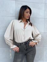 Camicia elegance con dettagli bracciali