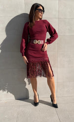 Abito con frange e cintura abbinata