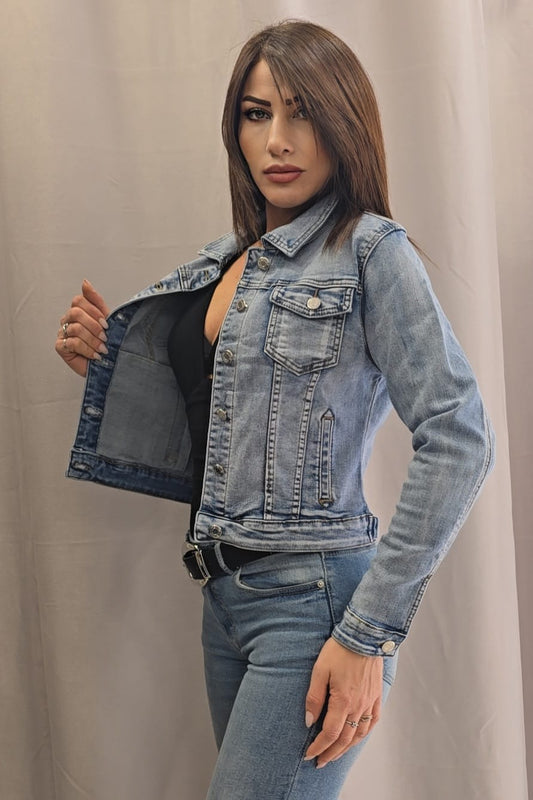 Giubbino di jeans lavaggio chiaro
