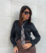 Camicia con cravatta